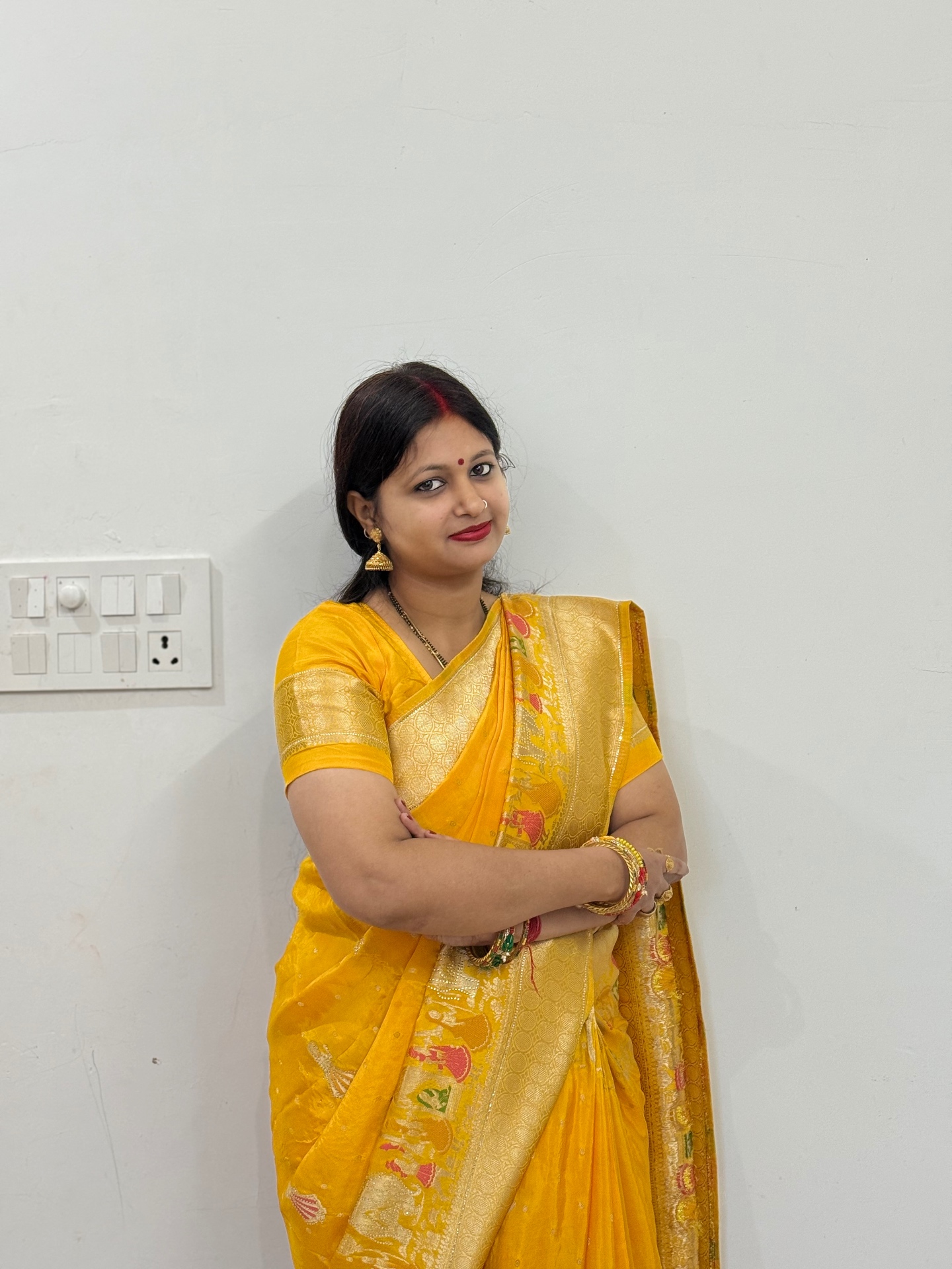 Muskan Kumari looking radiant in yellow saree after her wellness transformation